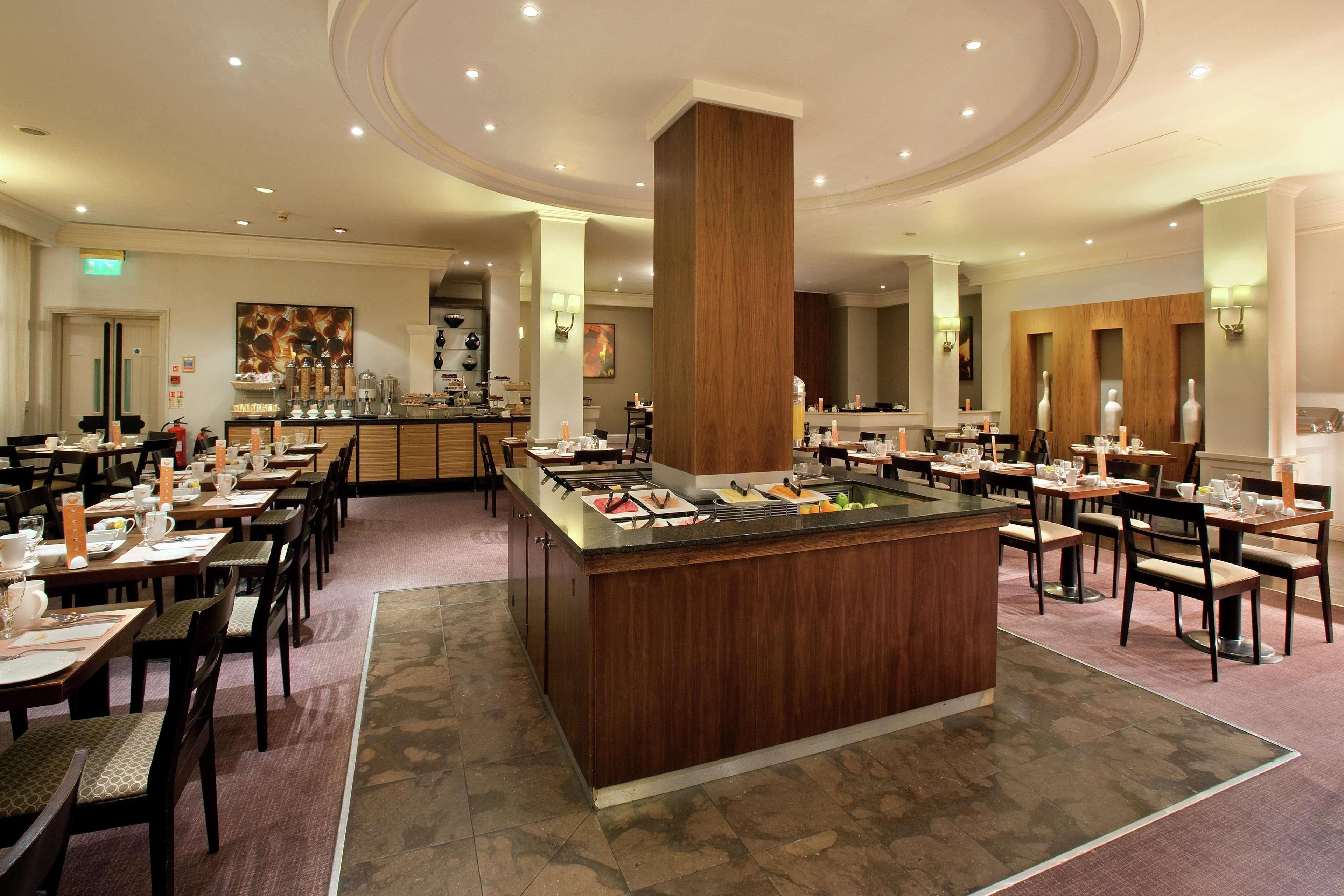 Hilton London Euston Hotel Restaurant photo